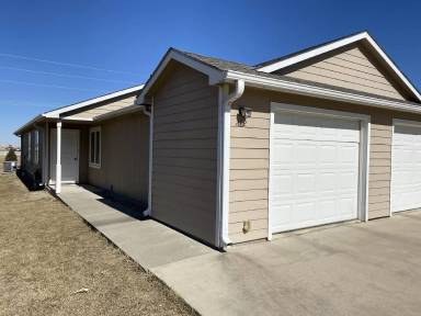 Main picture of 212 Shugart St