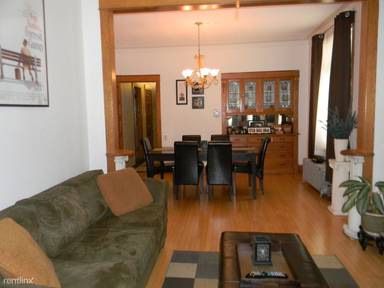 Main picture of 2530 N Talman Ave