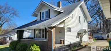 Main picture of 420 N Main St
