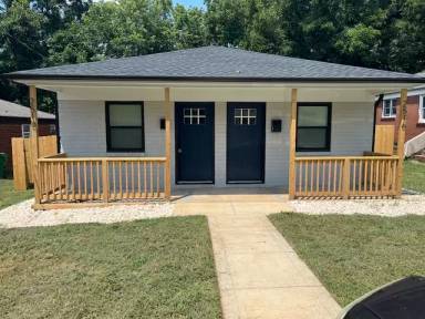 Main picture of 2518 Dundeen St