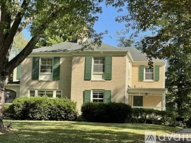 Main picture of 6145 Meridian Street West Dr