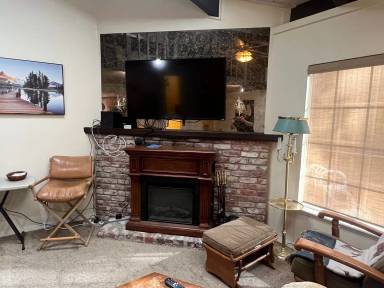 Main picture of 321 Ski Way