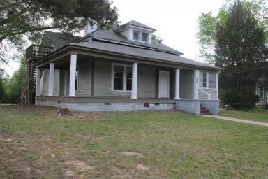 Main picture of 122 Meadow Ave NE