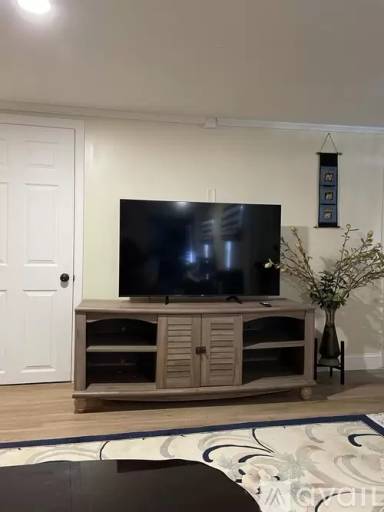 Main picture of 35 Highland St