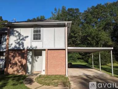 Main picture of 140 McNeece St
