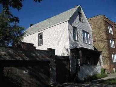 Main picture of 3848 W Roscoe St