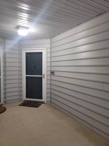 Main picture of 1747 Braken Ave