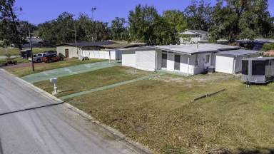 Main picture of 3504 E Knollwood St
