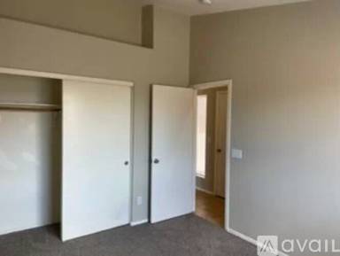 Main picture of 7040 W Rose Ln