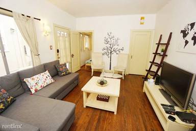 Main picture of 2379 Virginia St