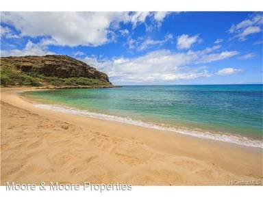 Main picture of Makaha Beach Cabanas