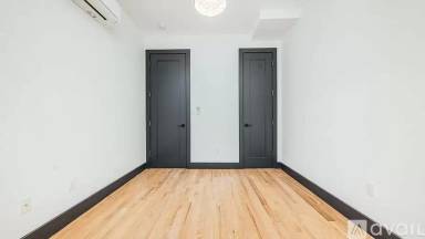 Main picture of 921 Gates Ave