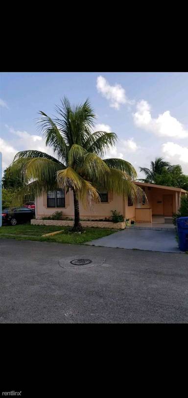 Main picture of 5404 NW 200th Rd