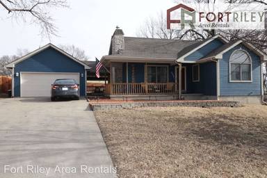 Main picture of 604 Cedar St