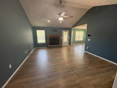 Main picture of 5118 N Graybrooke Dr