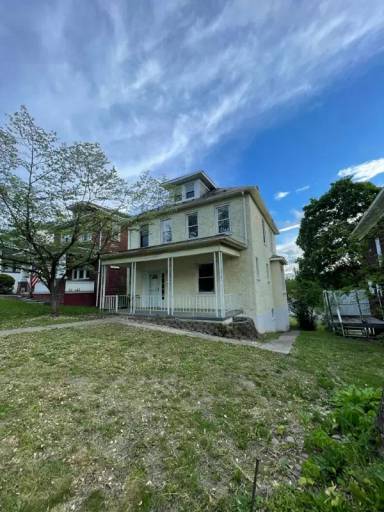 Main picture of 411 Louisiana Ave
