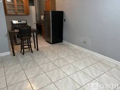 Main picture of 14 W Chestnut St