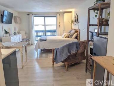 Main picture of 415 Ocean Blvd