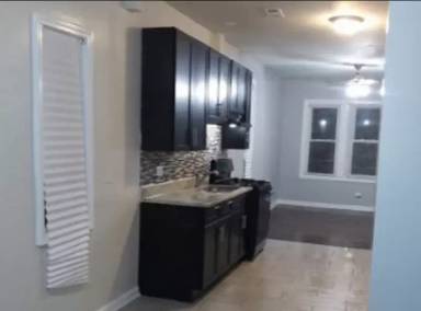 Main picture of 8253 S Brandon Ave