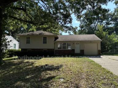 Main picture of 5733 Cedar Ave
