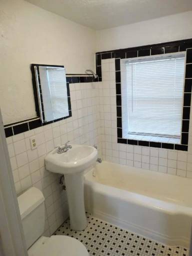 Main picture of Pine Lake Apartments