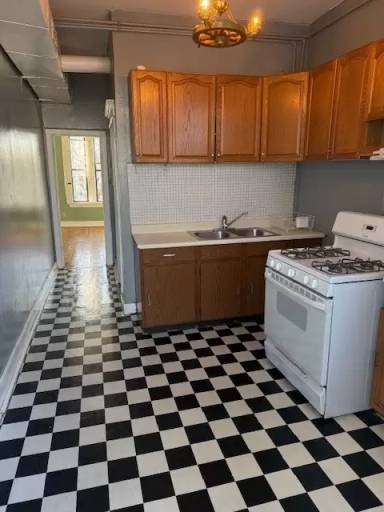 Main picture of 2755 N Mozart St