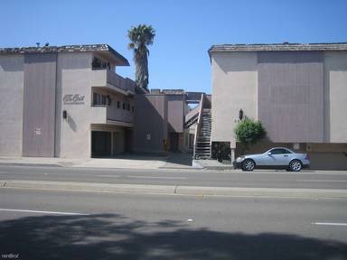 Main picture of Crest Apartments