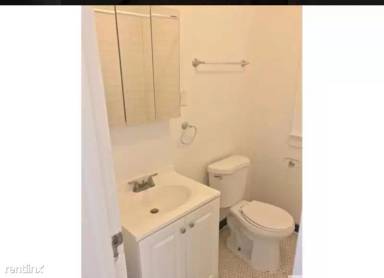 Main picture of 6560 S Western Ave
