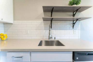 Main picture of 988 E El Camino Real