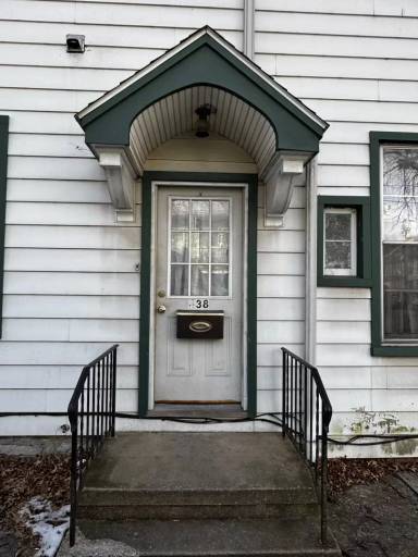 Main picture of 302 S 1st Ave