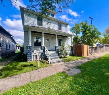 Main picture of 545 17th Ave