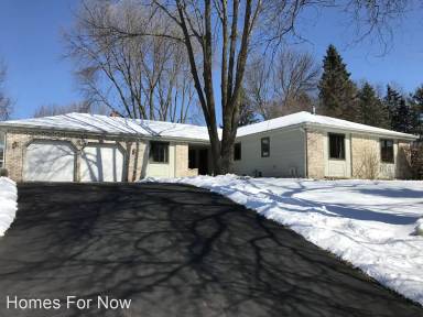 Main picture of 401 Reflection Rd