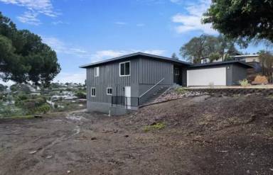 Main picture of 3155 S Bonita St