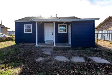 Main picture of 3216 SW 18th St