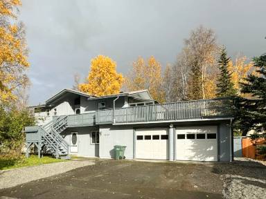 Main picture of 10107 Wildwood St