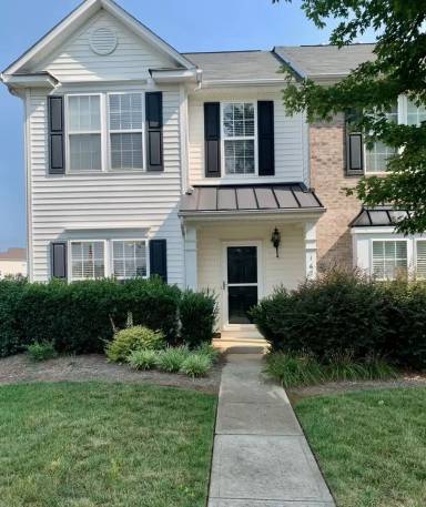 Main picture of 16244 Hayfield Rd