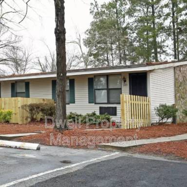 Main picture of Forest Ridge Apartments