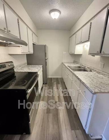Main picture of 217 N Charleston Blvd