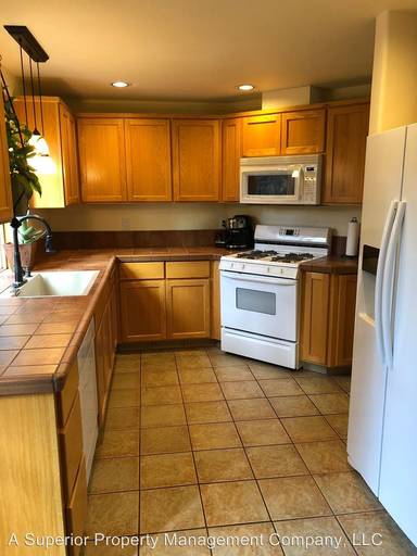 Main picture of 19934 Antler Point Dr