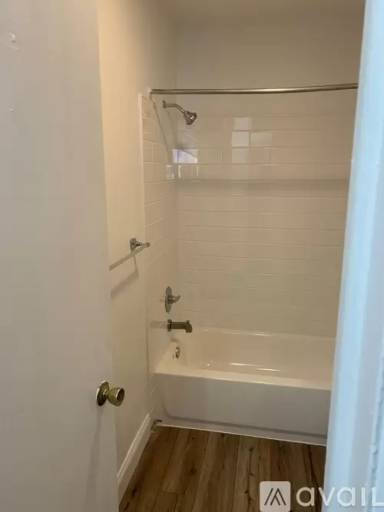 Main picture of 364 S Queen St