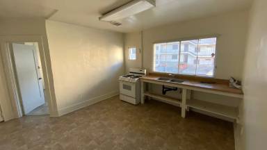 Main picture of 1212 W Sunset Blvd