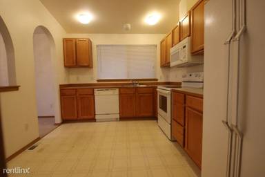 Main picture of 9318 4th Ave W