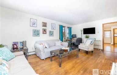 Main picture of 1365 Corbin Ave