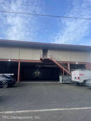 Main picture of 6325 Evergreen Way