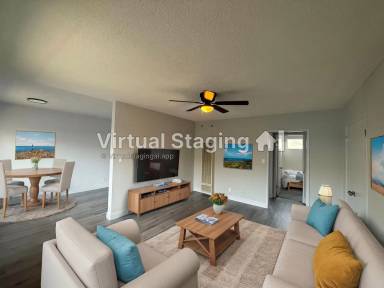 Main picture of 1740 S La Brea Ave