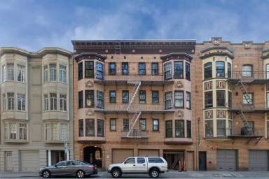 Main picture of 1555 Oak St