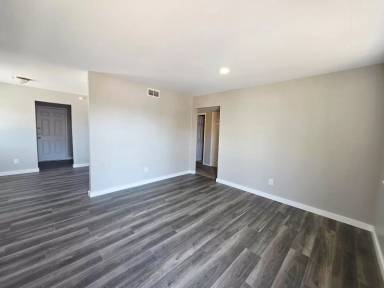 Main picture of 409 Humble Ave