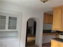 Main picture of 92 Villa St