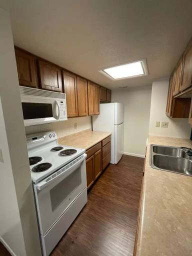 Main picture of 900 N 21st St