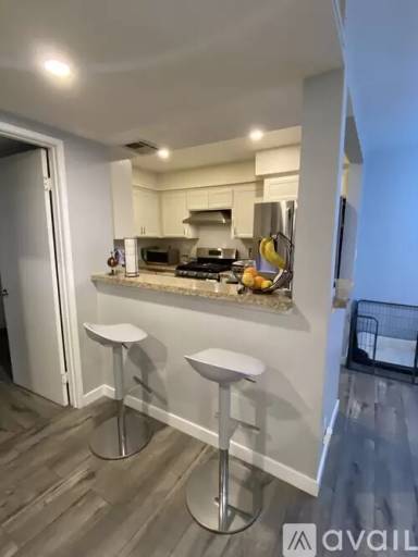 Main picture of 16866 Kingsbury St